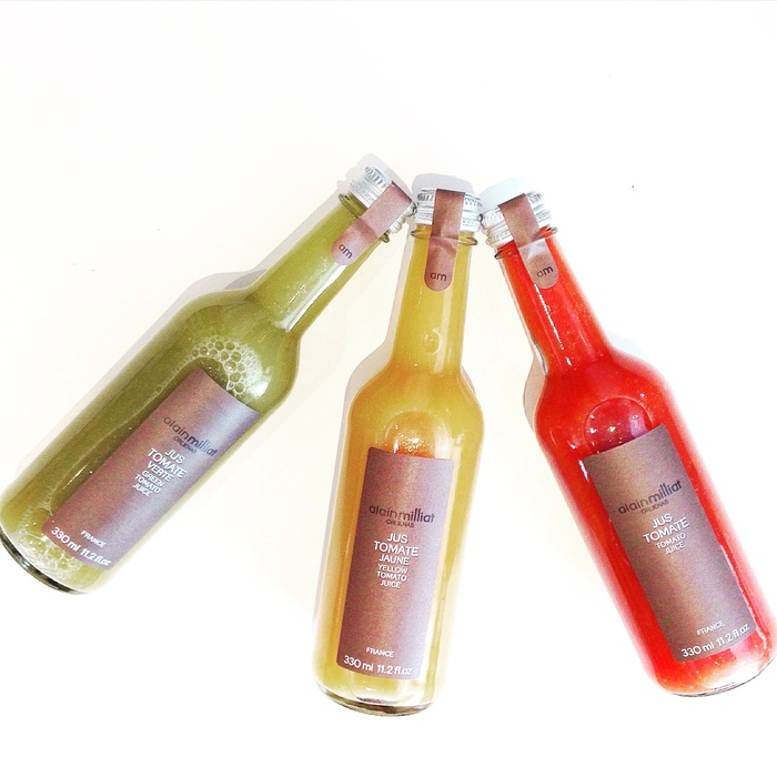 果汁，番茄，番茄汁，番茄汁，绿色，黄色，红色，白色背景