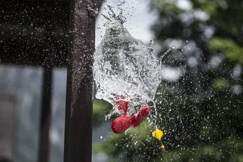 抛水时间圈摄影 抛水时间圈摄影