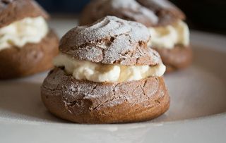 奶油泡芙、烤箱蛋糕、糕点、食品、烘焙、甜点、甜点、美味