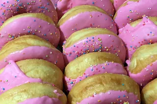 特写摄影，甜甜圈，甜甜圈，釉面，粉色，糖，食物，甜点