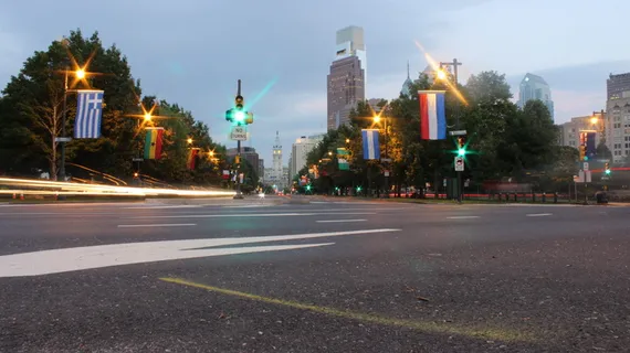 费城,本杰明·富兰克林公园路,洛根广场,道路,照明,城市,建筑外观,建筑 费城,本杰明·富兰克林公园路,洛根广场,道路,照明,城市,建筑外观,建筑
