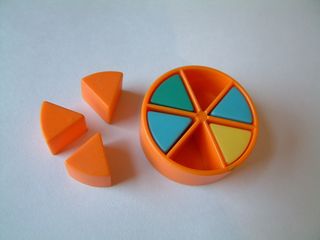 橙色塑料玩具、三角形、形状、零件、图形、拼图、饼图