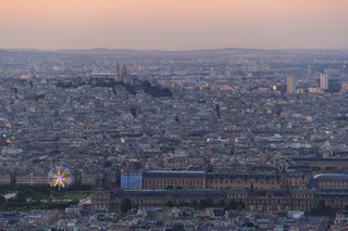 巴黎，法国，缅因州-蒙帕纳斯之旅，黄昏，日落，蒙马特，建筑，卢浮宫