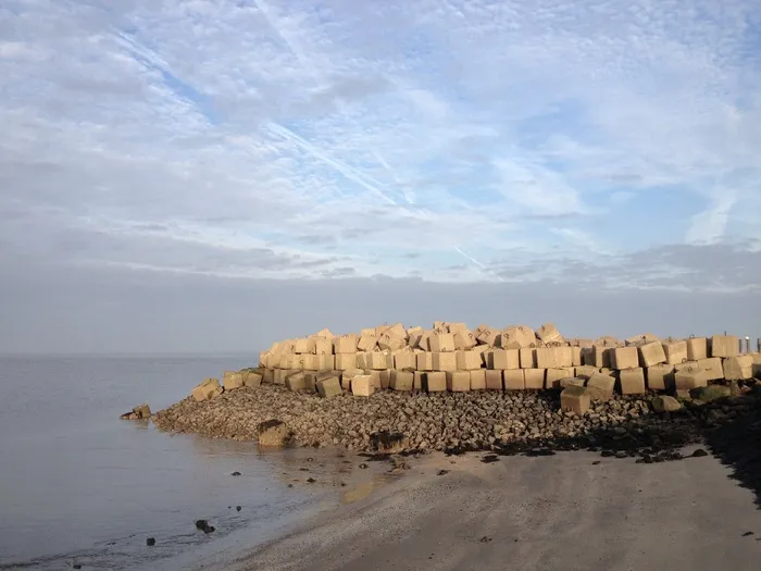 防波堤，堤防，墙，石头，北海，石块，天空，水