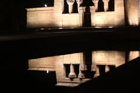 德博德神庙,马德里,反射,室内,照明,无人,建筑,建筑柱 德博德神庙,马德里,反射,室内,照明,无人,建筑,建筑柱