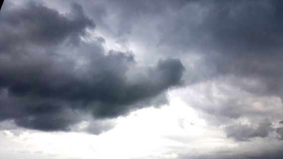 云-天空，风暴，天空，雷雨，戏剧性的天空，风暴云，云景，黑暗