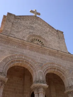 教堂、柱廊、拱门、建筑、建筑结构、低角度视图、拱门、过去 教堂、柱廊、拱门、建筑、建筑结构、低角度视图、拱门、过去