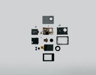 黑色和灰色电子设备套件