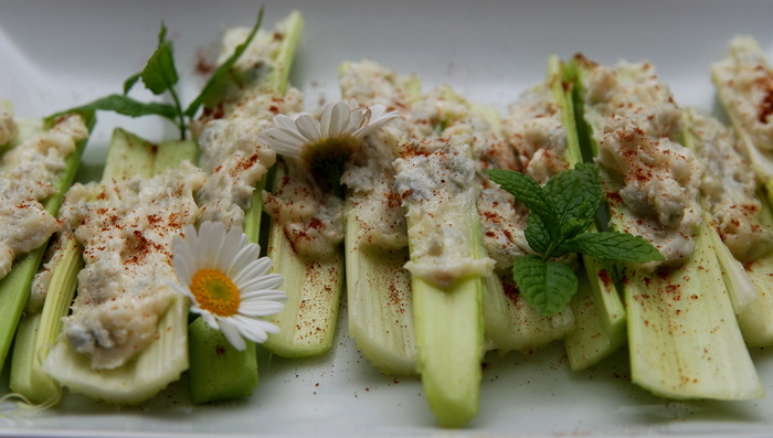 芹菜、蔬菜、开胃菜、素食者、生的、食品和饮料、新鲜度、食品
