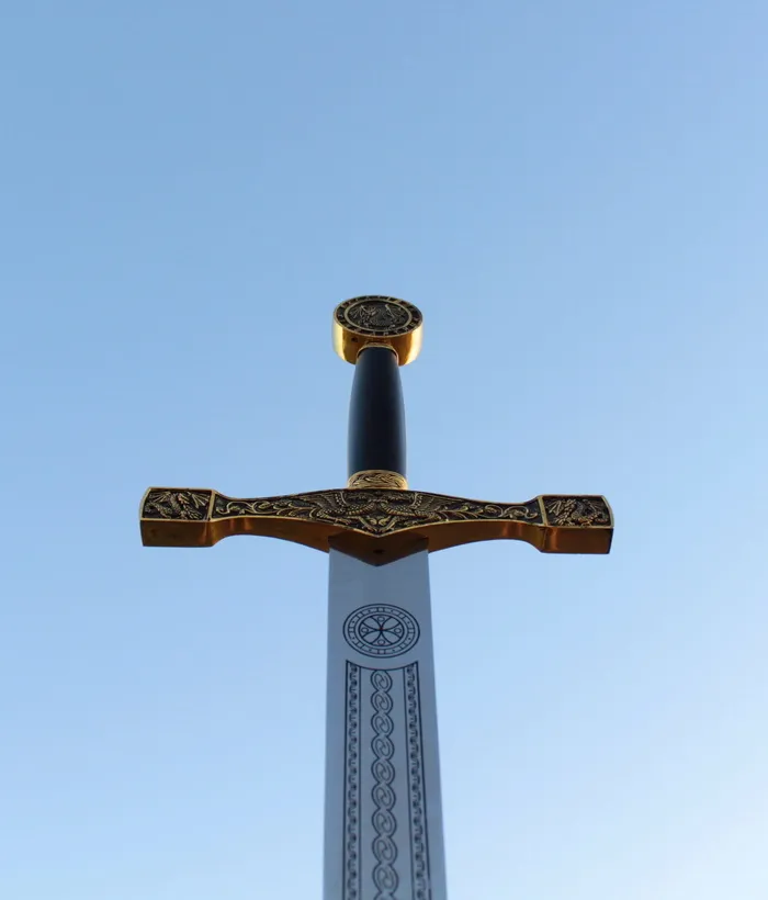 剑，神剑，史诗，对天，天空，低角度视图，晴空，自然