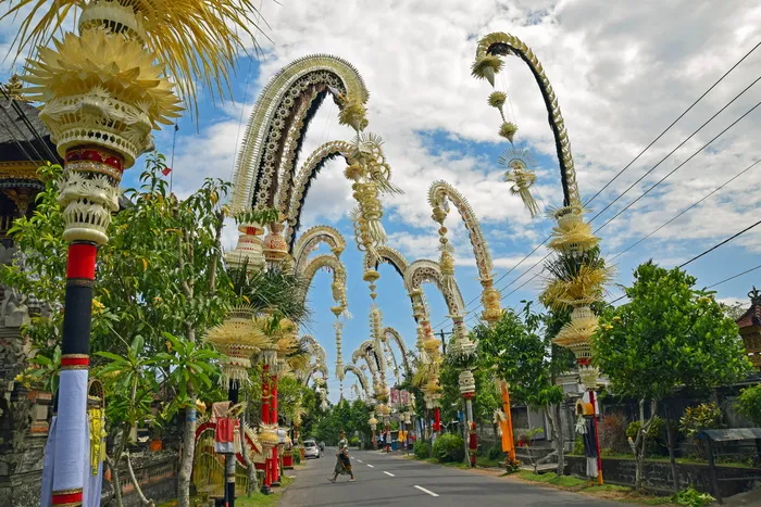 黄色，红色，塔楼，黑色，沥青路，巴厘岛，印度尼西亚，旅行