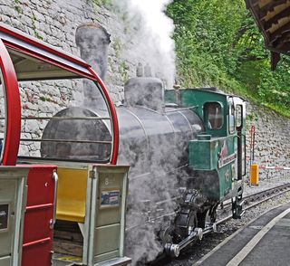 蒸汽机车，山地铁路，brienz，brienz rothornbahn，red horn，view mountain，bernese oberland，switzerland