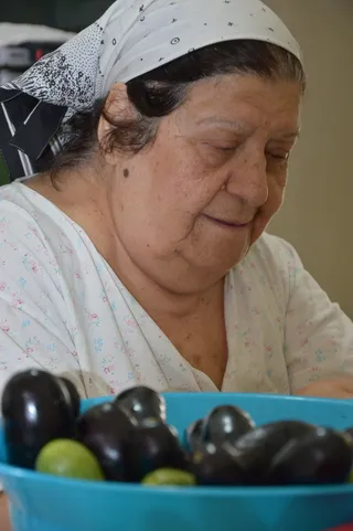 女人，黎巴嫩人，厨师，欢乐，工作，茄子，老，头像