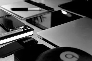 设备、技术、手机、平板电脑、笔记本电脑、画板、鼠标、耳机