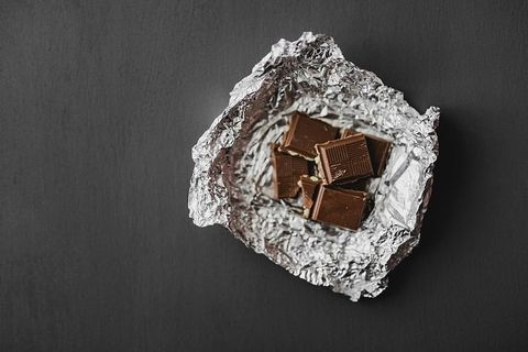 白巧克力和坚果巧克力