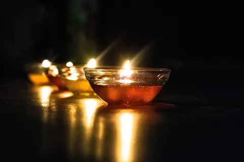 暗、火焰、反射、光、蜡烛、庆祝、装饰、颜色 暗、火焰、反射、光、蜡烛、庆祝、装饰、颜色