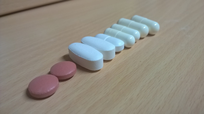 丸、片剂、胶囊、药物、药房、营养添加剂、膳食补充剂、保健和医学