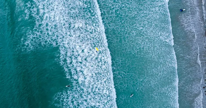 海浪，撞击，海岸，白天，海，海洋，水，波浪