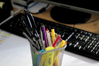 采购产品各色钢笔，办公室，钢笔，假期，办公室配件，书写工具，文具，钢笔