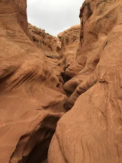 岩层、岩石、岩石-物体、地质、固体、非城市场景、自然地理、气候 岩层、岩石、岩石-物体、地质、固体、非城市场景、自然地理、气候