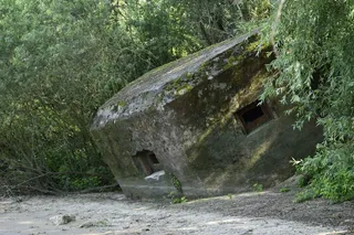 沙坑、海滩、绿地、植物、建筑、建造结构、自然、无人