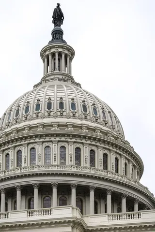 美国国会大厦的圆顶。