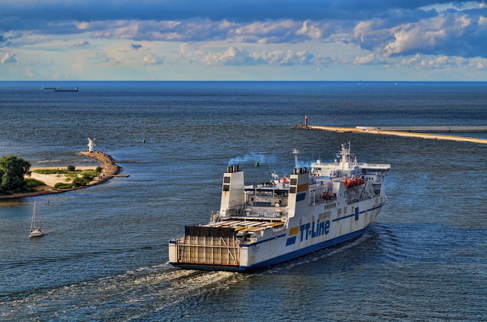 Ferry，River，Świna，Świnoujście，Ferry，River，świnoujście，我有磨坊，风车