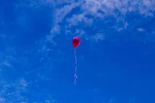 红色，气球，漂浮，天空，粉色，飞翔，蓝色，阳光