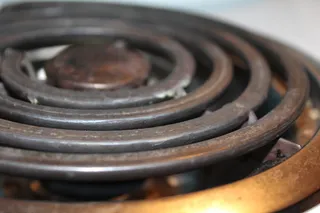 旧燃烧器、炉子、加热元件、电器、金属、无人、特写、室内