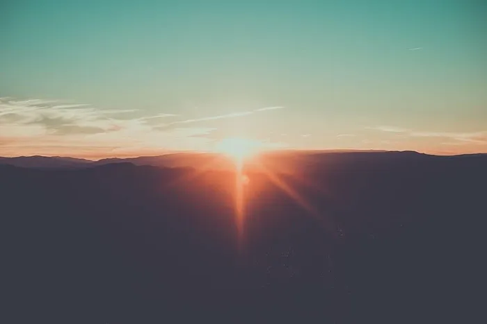 剪影，山脉，太阳镜头光斑，高地，云，天空，自然，顶峰