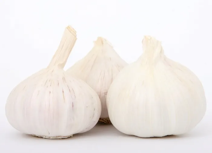 三，白色，大蒜鳞茎，鳞茎，特写，特写，丁香，颜色