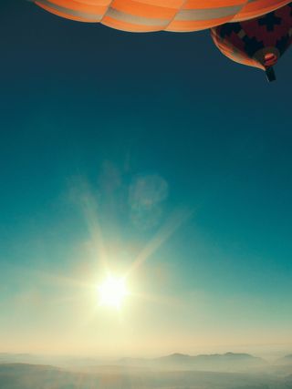 太阳、天空、太阳、阳光、自然、阳光、镜头光斑、低角度视图的照片