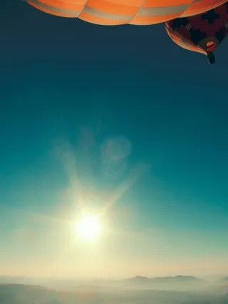 太阳、天空、太阳、阳光、自然、阳光、镜头光斑、低角度视图的照片