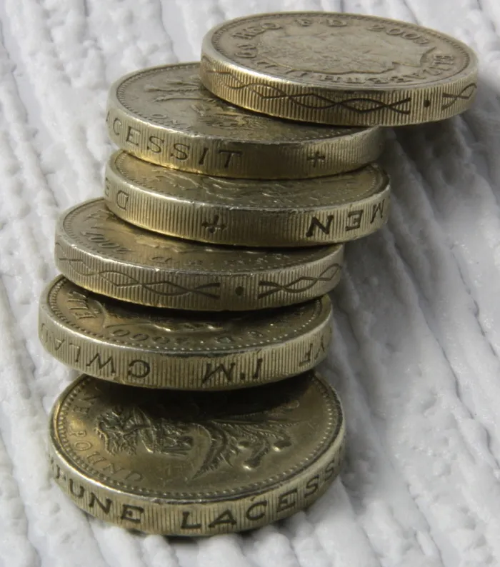 硬币、英镑、英镑、货币、货币、金融、现金、财富
