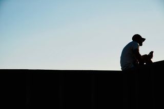 英国，利物浦，头像，手机上的男人，千禧一代，男人，台词，iphone