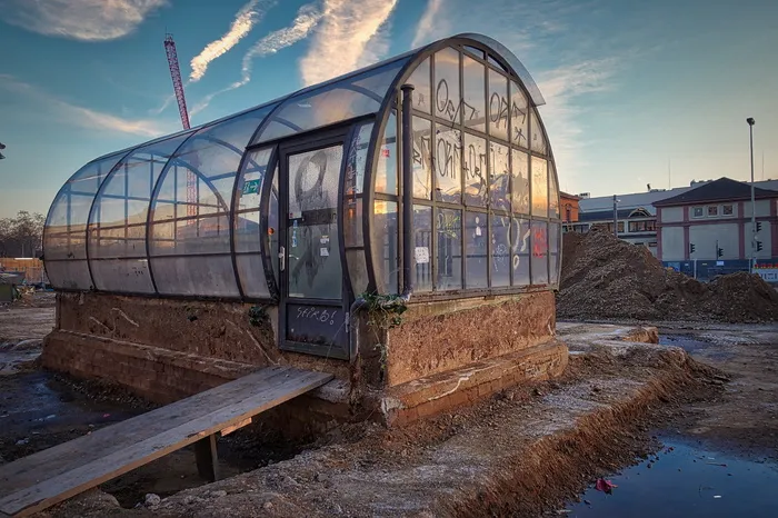 建筑、建筑、反射、光、天空、轨道交通、交通、自然