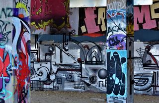 五颜六色，涂鸦，墙壁，失落的地方，废弃的火车站，火车站，精神车站，离开