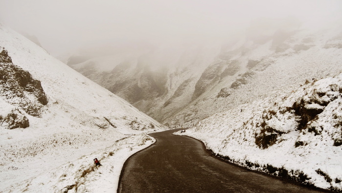 沥青路，旁边，山，有盖，雪，高地，景观，雾