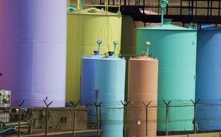 一堆罐, 储罐, 大桶, 金属罐, 桶, 粉彩罐, 坦克, 储存罐