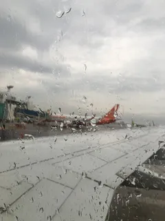 飞机，起飞，云，雨滴，非，涓流，窗口，雨天