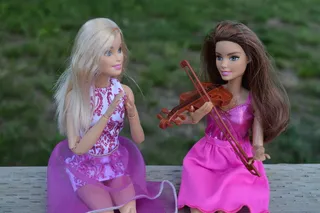 小提琴、芭比娃娃、洋娃娃、音乐、演奏、鼓掌、玩具、女人