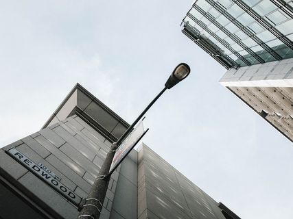 柱形灯的蠕虫视线照片