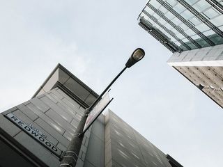 柱形灯的蠕虫视线照片