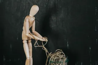 各种姿势的木制人体模型