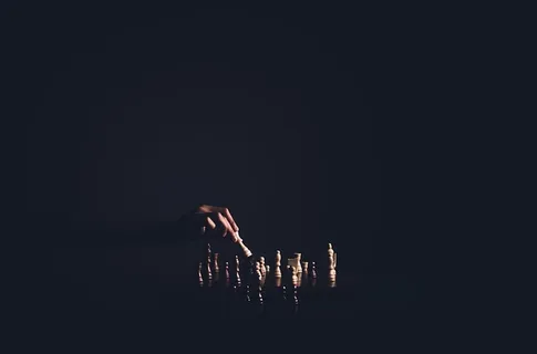 拿棋子的人 拿棋子的人