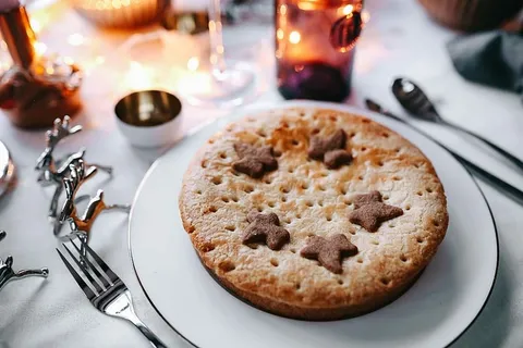 圣诞蛋糕和橘子 圣诞蛋糕和橘子