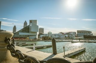 建筑、建筑、链条、城市、城市景观、日光、港口、现代