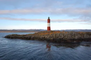 红、白、中、海、灯塔、乌斯怀亚、鸟类、马尔