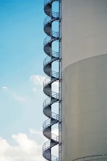 螺旋梯，建筑，天空，工业，筒仓，楼梯，建筑，仓库