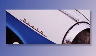 灰色和蓝色的汽车